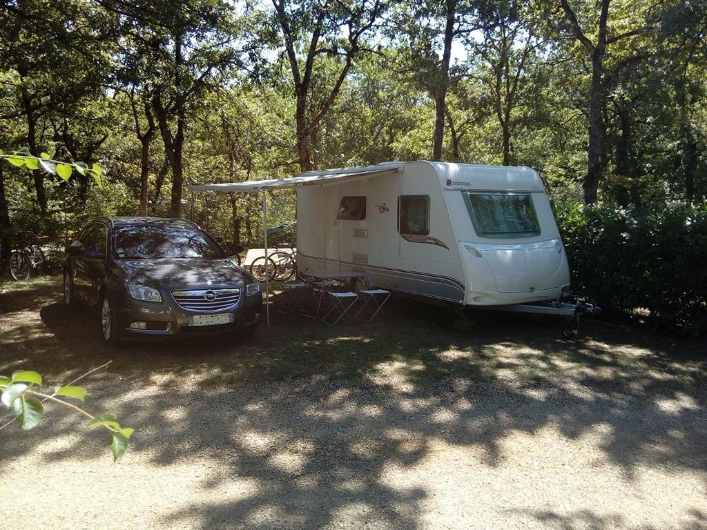 Hotel Camping Au Bois Dormant Chauffour-sur-Vell Exteriér fotografie