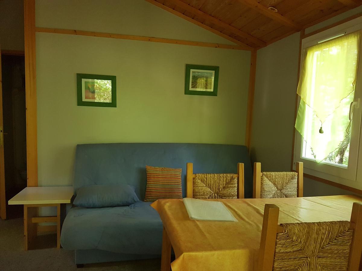 Hotel Camping Au Bois Dormant Chauffour-sur-Vell Exteriér fotografie