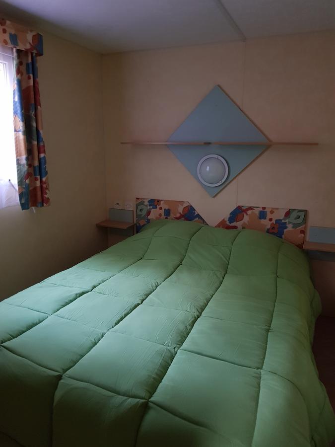Hotel Camping Au Bois Dormant Chauffour-sur-Vell Exteriér fotografie